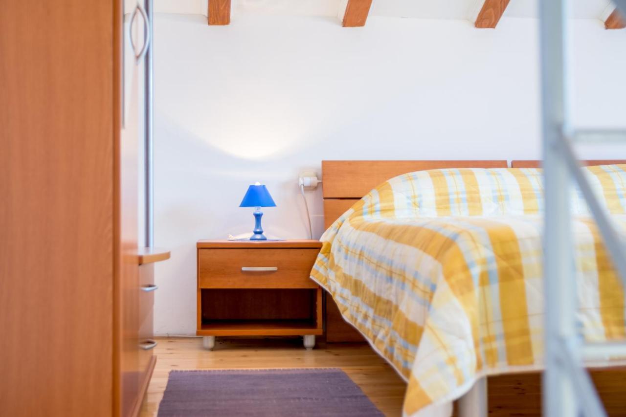 Vacation House Milka Милна Экстерьер фото