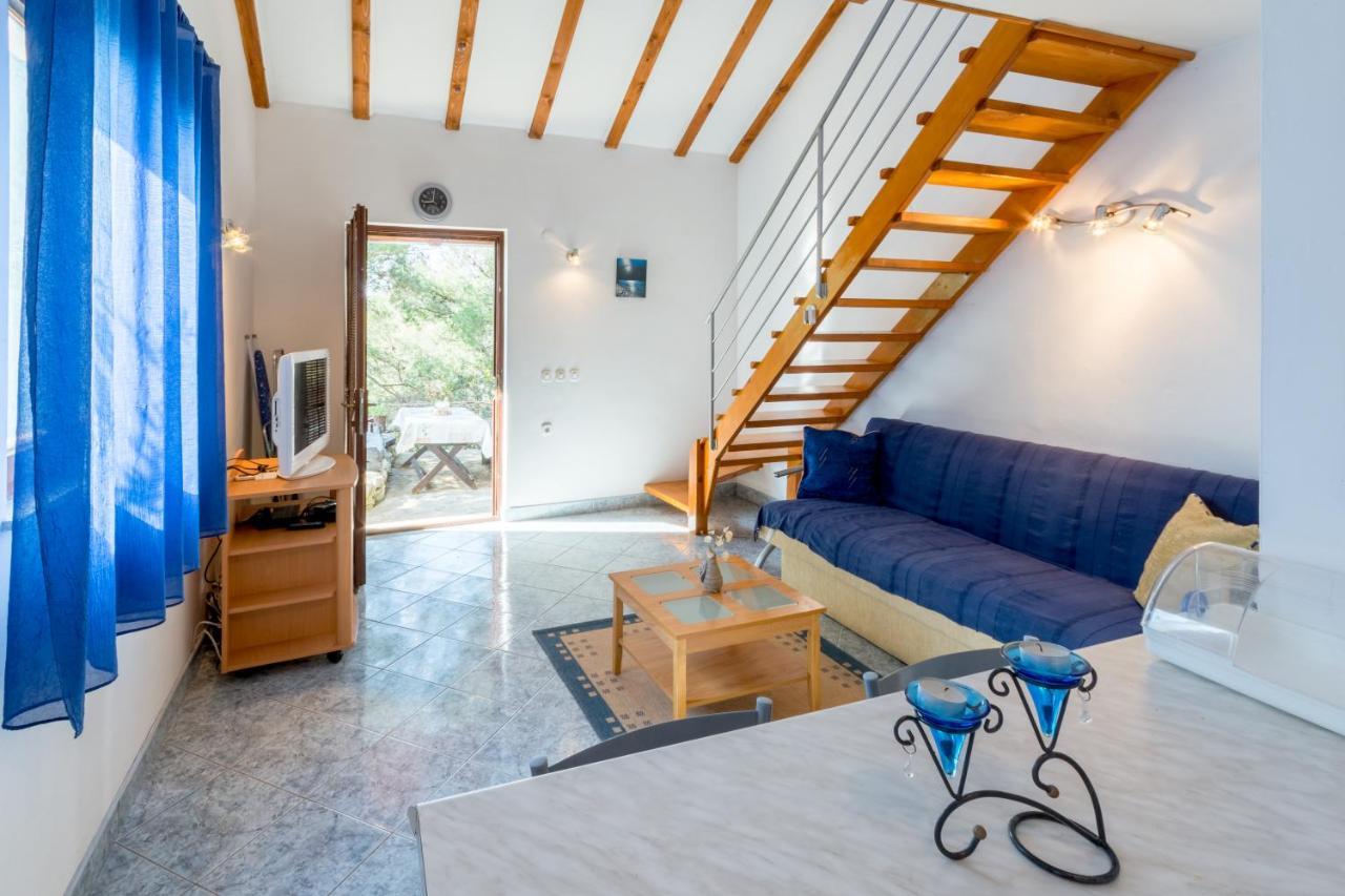 Vacation House Milka Милна Экстерьер фото
