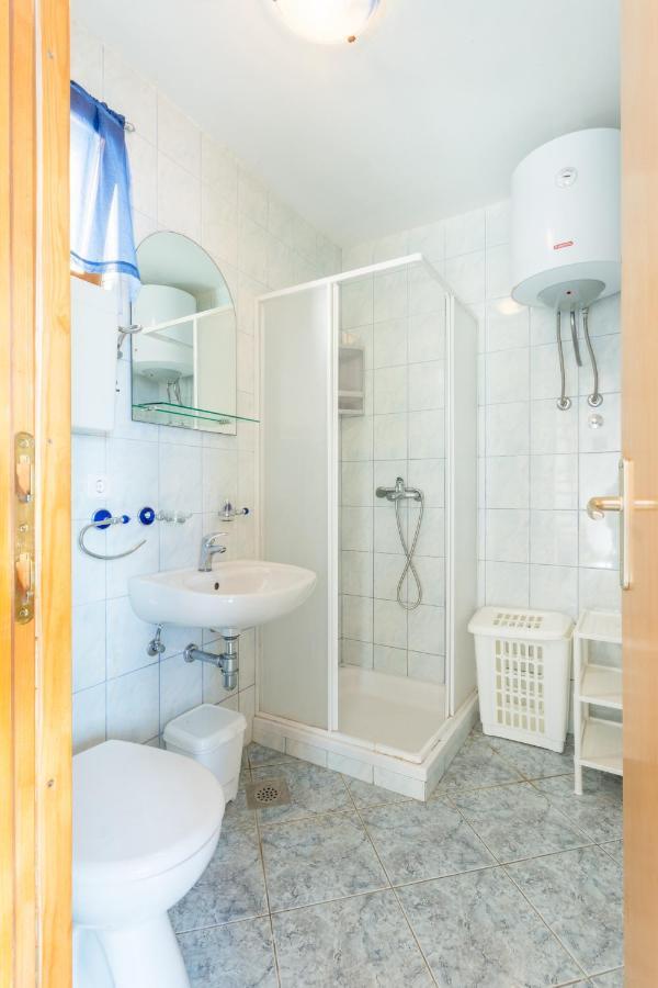 Vacation House Milka Милна Экстерьер фото